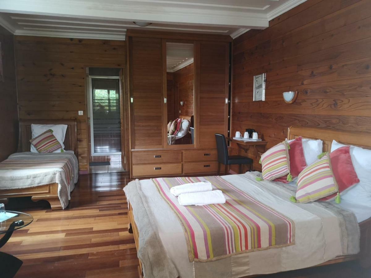 Le Papangue Bed & Breakfast Salazie Exterior photo